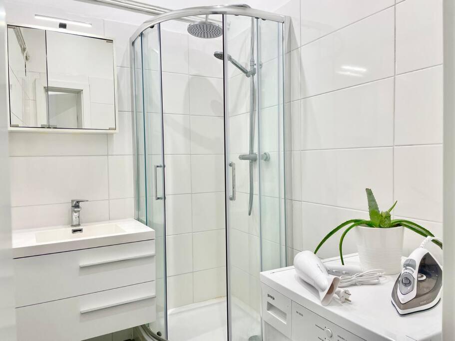 55M2 Stylish Apartment With Netflix - 15 Min To Center Viena Exterior foto