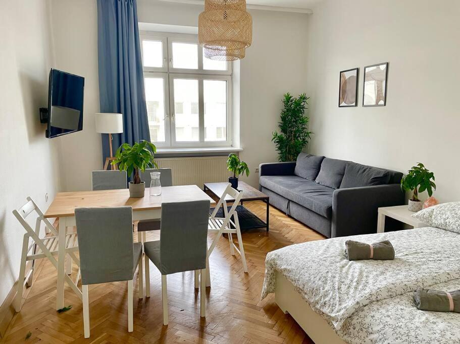 55M2 Stylish Apartment With Netflix - 15 Min To Center Viena Exterior foto